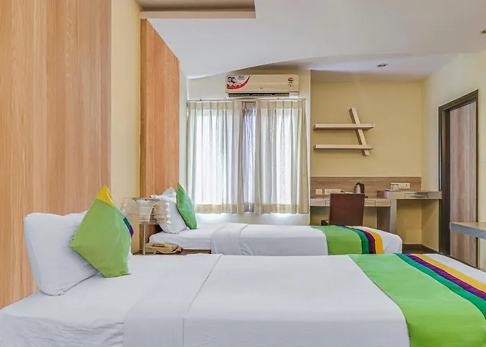 Standard Queen Room